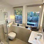Lgh-moderne, Ruhige Wohnung, Naehe Zum Flughafen Und Autobahn, 24h-self-check-in, Vollausgestattet, Disneyplus, Waschmaschine Langenhagen (Hannover)