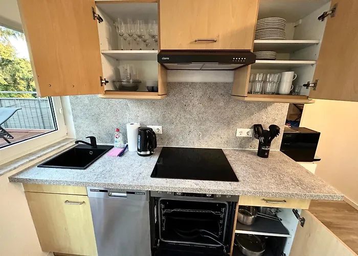 Lgh-moderne, Ruhige Wohnung, Naehe Zum Flughafen Und Autobahn, 24h-self-check-in, Vollausgestattet, Disneyplus, Waschmaschine 아파트
